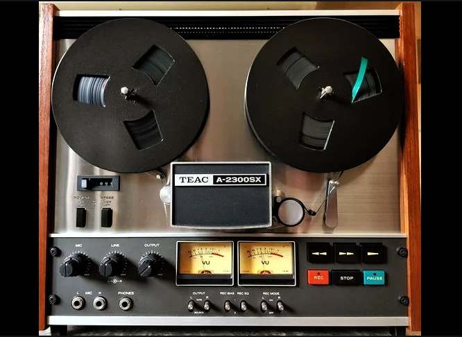 TEAC A-2300SX reel-to-reel